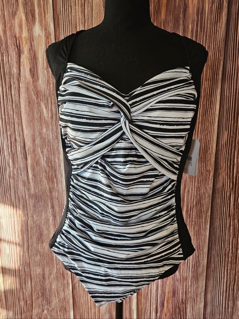 New Aquashape By Dolfin Swimsuit Size 18
